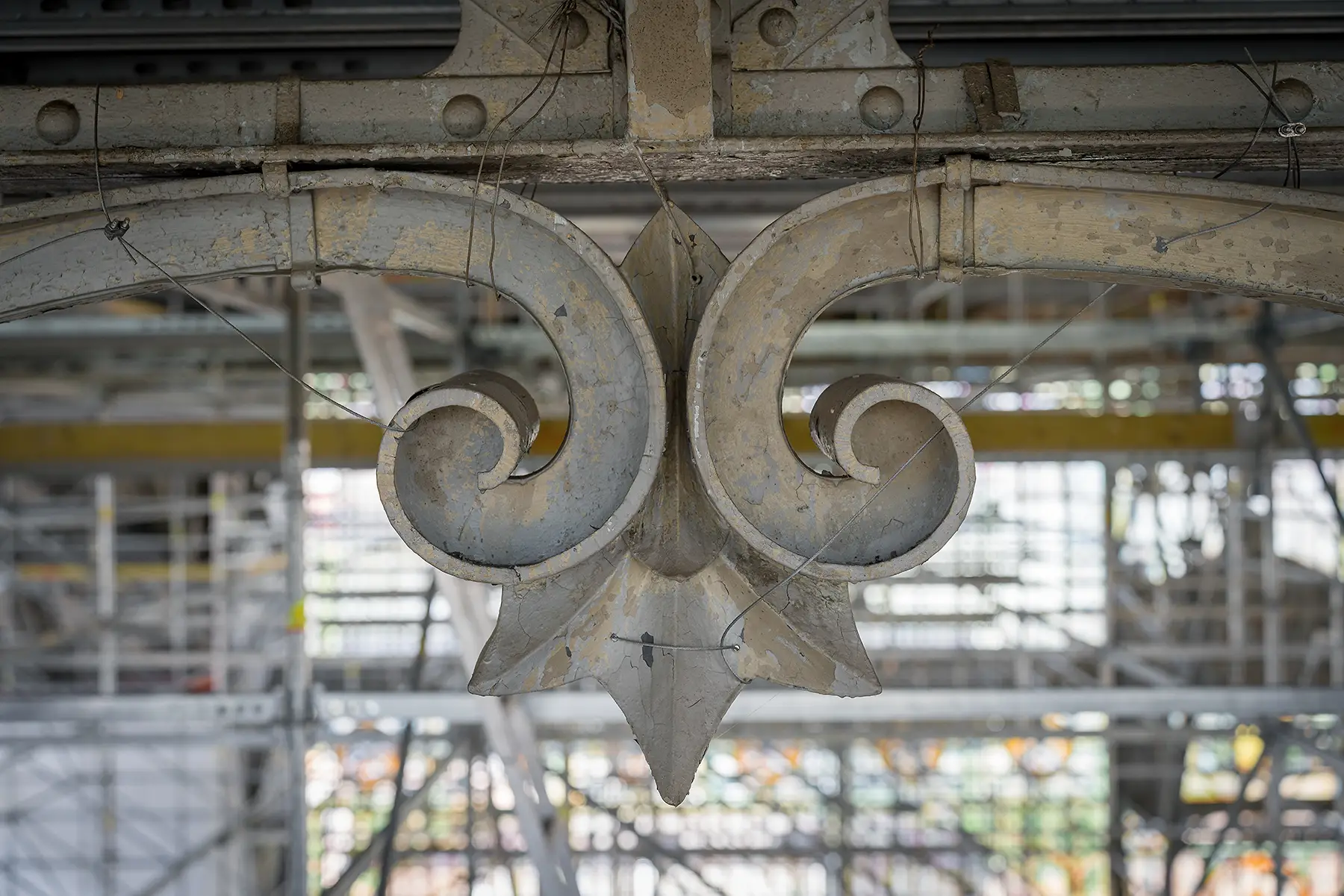 Detail of a decorative element on the ceiling of the Central Hall before reconstruction